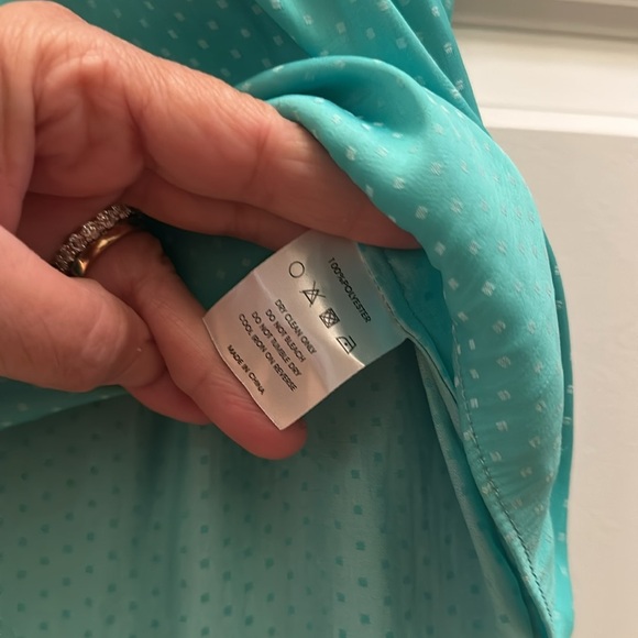 Caballero Collection Kelsie Ruffle Blouse Top Green Dot SzSmall - Picture 4 of 6